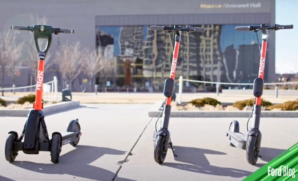 Spin S200, scooter de Ford con tres ruedas y frenos mejorados que brindan estabilidad
