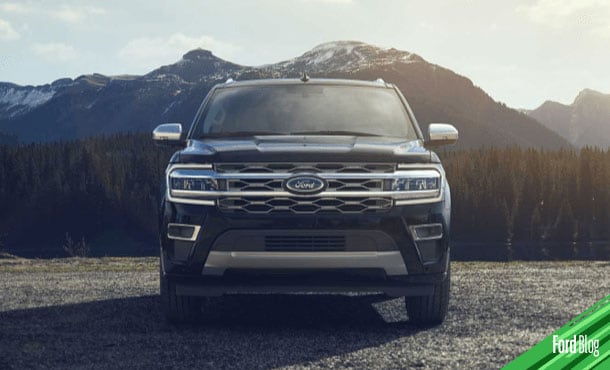 Ford Expedition Camioneta Familiar de lujo para 8 pasajeros equipada con Audio Premium y Vista Roof