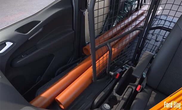 Rejilla Plegable Ford Transit Courier, mamparo para dividir y acceder a espacio de carga