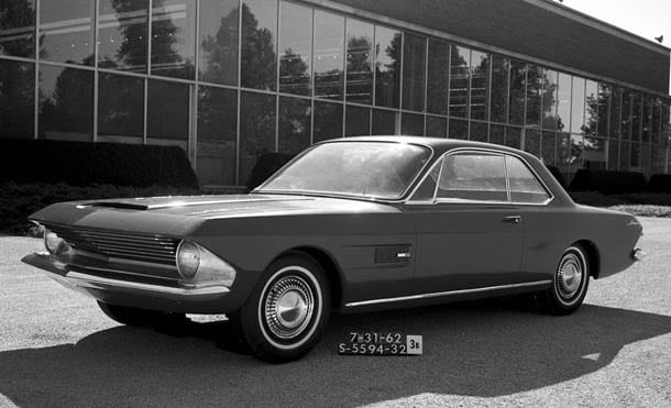 Prototipo de Ford Mustang diseñado por Eugene Bordinat