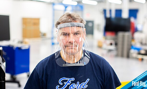 Ford fabrica 100 mil escudos faciales en Chihuahua para atender Covid-19