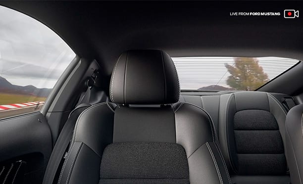 Descubre el fondo del interior virtual de Ford Mustang para videoconferencias