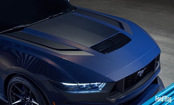 Ford Mustang Dark Horse, Vehículo de Carreras con Transmisión Manual TREMEC de seis velocidades