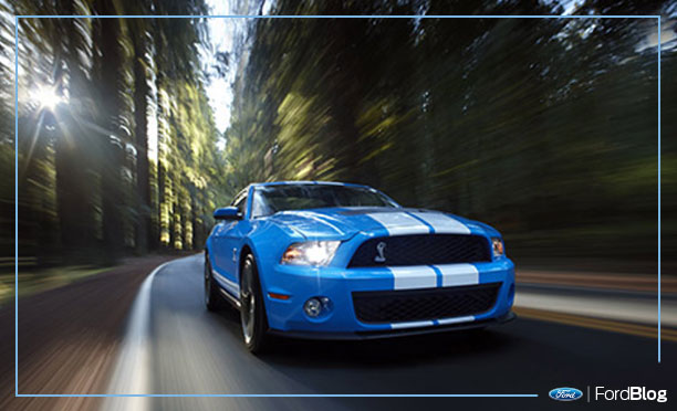 Rediseño total de la línea Mustang en 2010, mejoras en el tren motriz