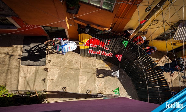 En Guanajuato se celebró Red Bull Cerro Abajo, circuito de ciclismo 1.6 km, con activaciones Ford