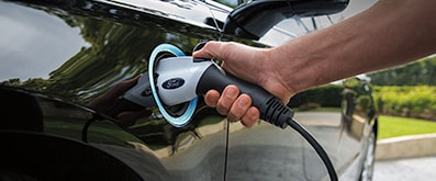 Estación de Carga eléctrica Ford para reducir emisiones de CO2