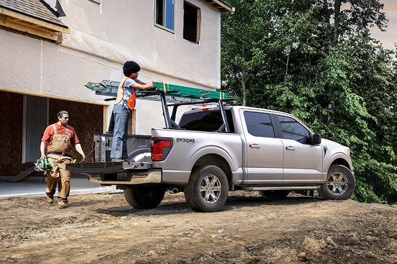 Ford F150 Híbrida 2026. Conducción suave con transmisión SelectShift de 10 velocidades