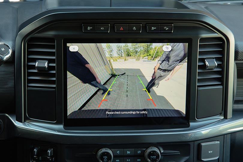 Aparca de forma sencilla tu Ford F150 Híbrida 2026 con Asistencia de estacionado Active Park Assist