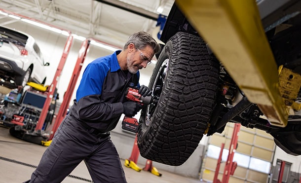 Encuentra el Registro e Historial de Servicio de tu Auto, SUV o Camión Ford