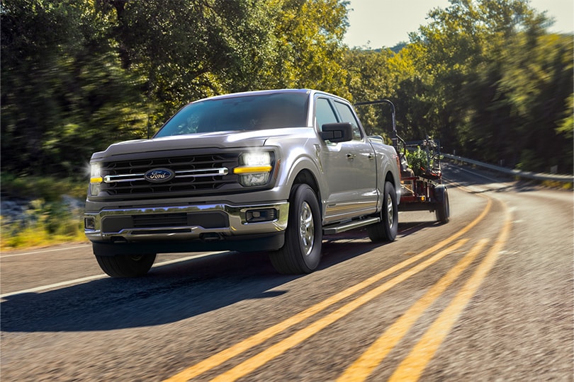 Detalles cromados en la Pickup de Trabajo Ford F-150 2026, que le brindan lujo y carácter