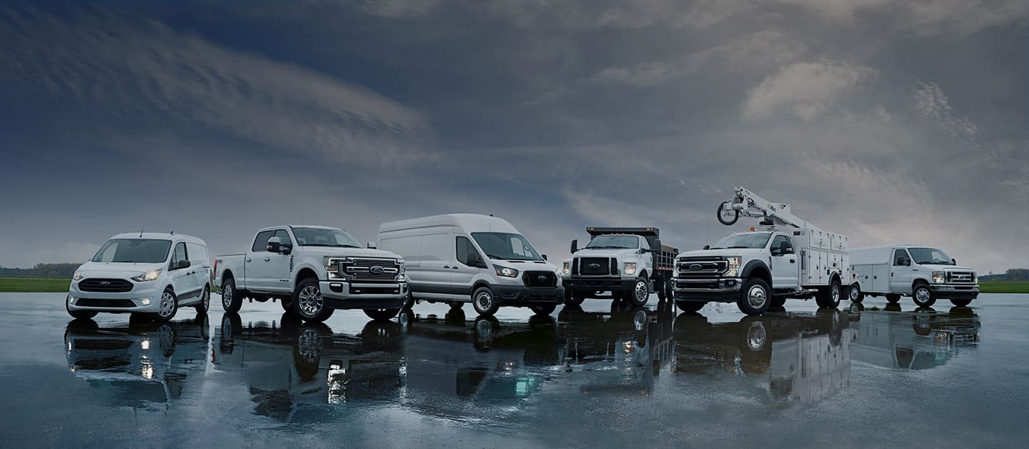 Encuentra los Camiones y Vehículos de Trabajo Ford, los más potentes y eficientes del segmento