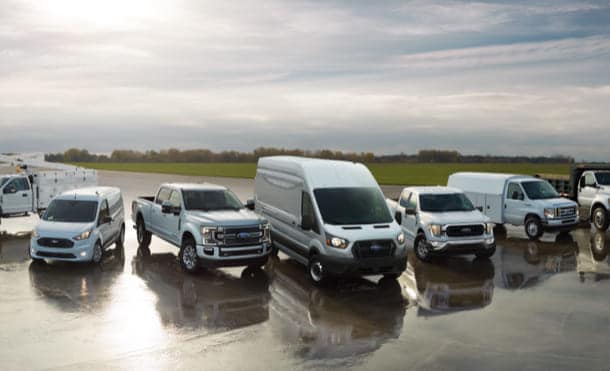 Conoce los vehículos comerciales y planes de financiamiento para obtener tu flotilla ford