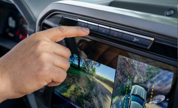 Equipada con Tecnologías de Asistencia, Ford Lobo HEV 2023 te brinda Seguridad en cada camino