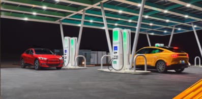 Los Vehículos Híbridos Ford ofrecen beneficios para el medio ambiente y ahorro en mantenimiento