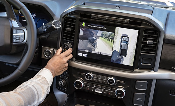 Ford Lobo Platinum Plus HEV 2025, Pickup Híbrida de Gran Tecnología con Asistencia de Remolque