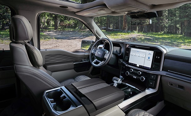 Descubre la Gran Pantalla de 12 pulgadas, SYNC4 y Apple CarPlay y Android Auto inalámbricos