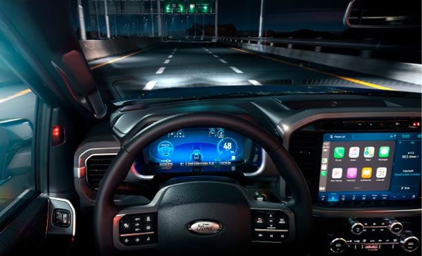Ford Lobo 2022 integra Tecnología que Brinda comodidad al Viajar en la Cabina