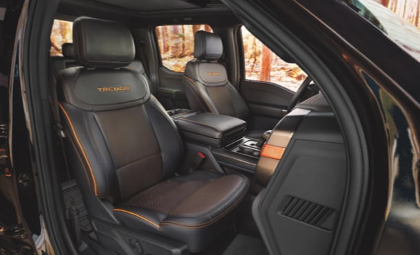 Interior y Asientos de Ford Lobo 2023 Versión Tremor High, Pickup para OffRoad Extremo