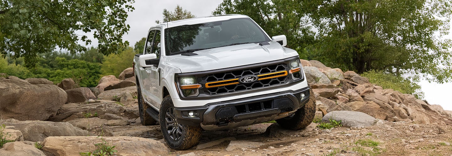 Ford Lobo Tremor 2024 incluye Tecnología 1 Pedal para Conducción en OffRoad