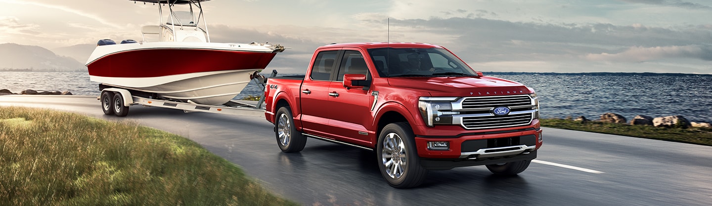 Capacidades y Potencia de Versiones de la Camioneta Pickup 4x4 Ford Lobo 2024