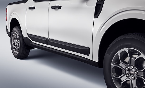 Accesorios y Equipamiento para Camioneta Pickup Ford Maverick como Molduras de Puerta protectoras