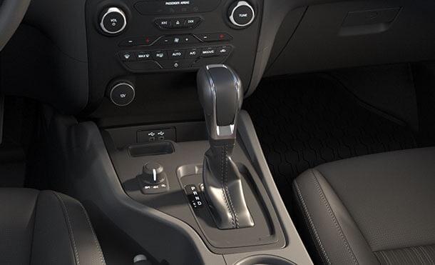 Ford Ranger 2022 cuenta con Transmisión automática de 6 velocidades y poderoso motor