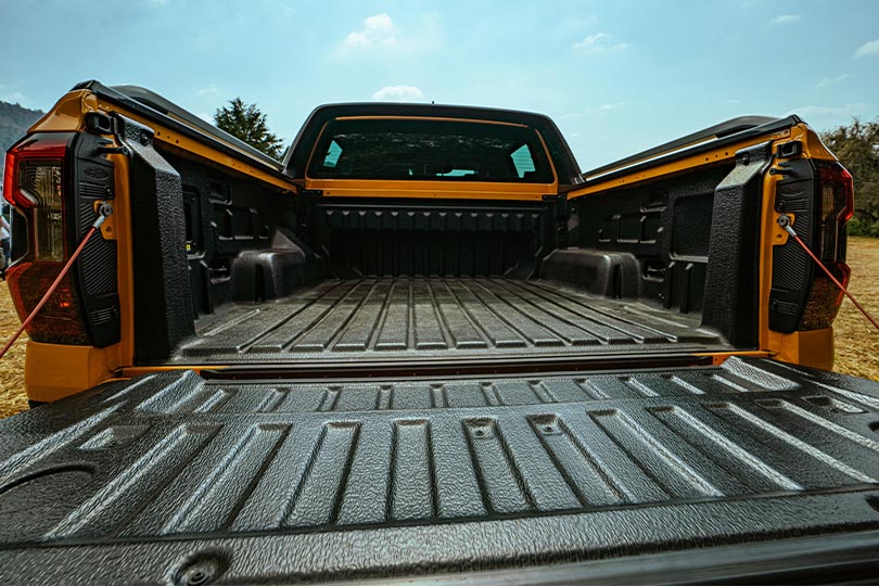 Extraordinaria Capacidad para el Trabajo de Ford Ranger 2026 gracias a ganchos de sujeción en caja