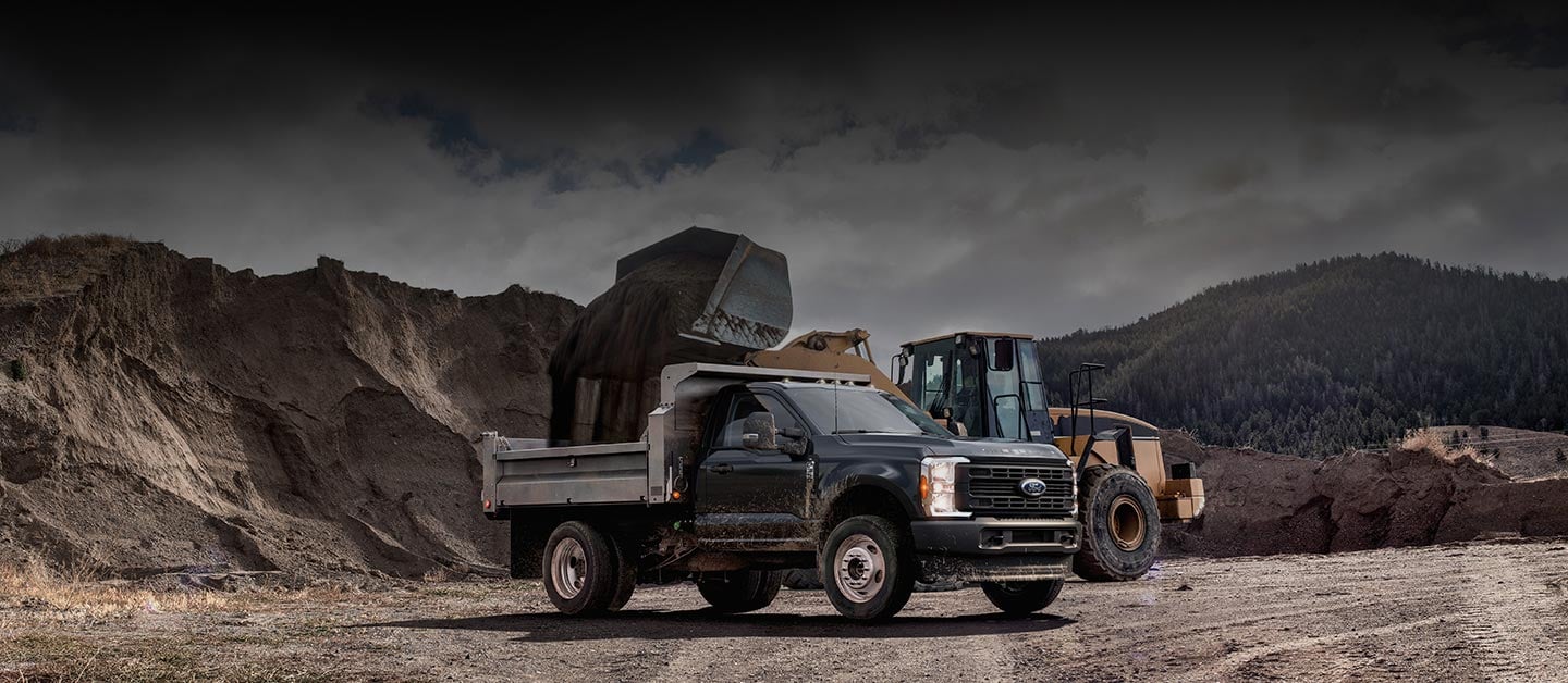 Características, Versiones y Precios de Ford Super Duty Chasis 2026, Camión para Trabajo Pesado