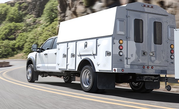 Tecnología de Seguridad equipada en el Vehículo Comercial de Trabajo Ford Super Duty Chasis 2026