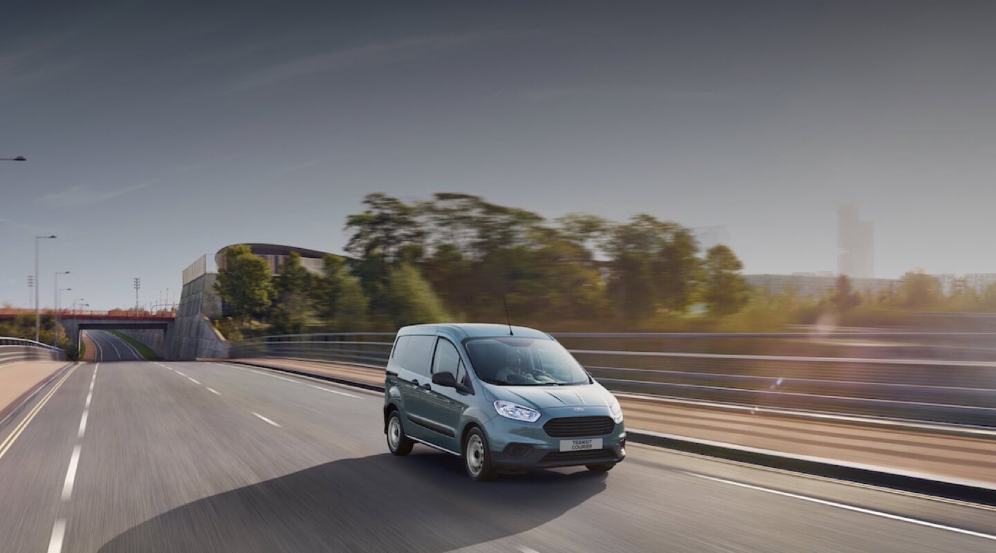 Ford Transit Courier 2021 la Van Compacta de logística con Gran capacidad y espacio de Carga