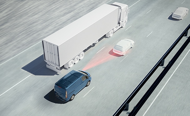 Ford Transit Custom 2020 está equipada con asistencia electrónica de frenado