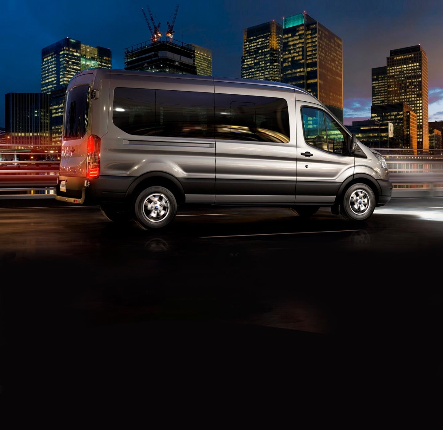 El minibús Ford Transit Pasajeros 2020 equipada con tecnología para hacer cada viaje más productivo