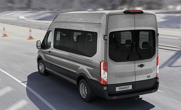 El vehículo comercial Ford Transit Pasajeros 2020 está equipado con Control Adaptativo de Carga