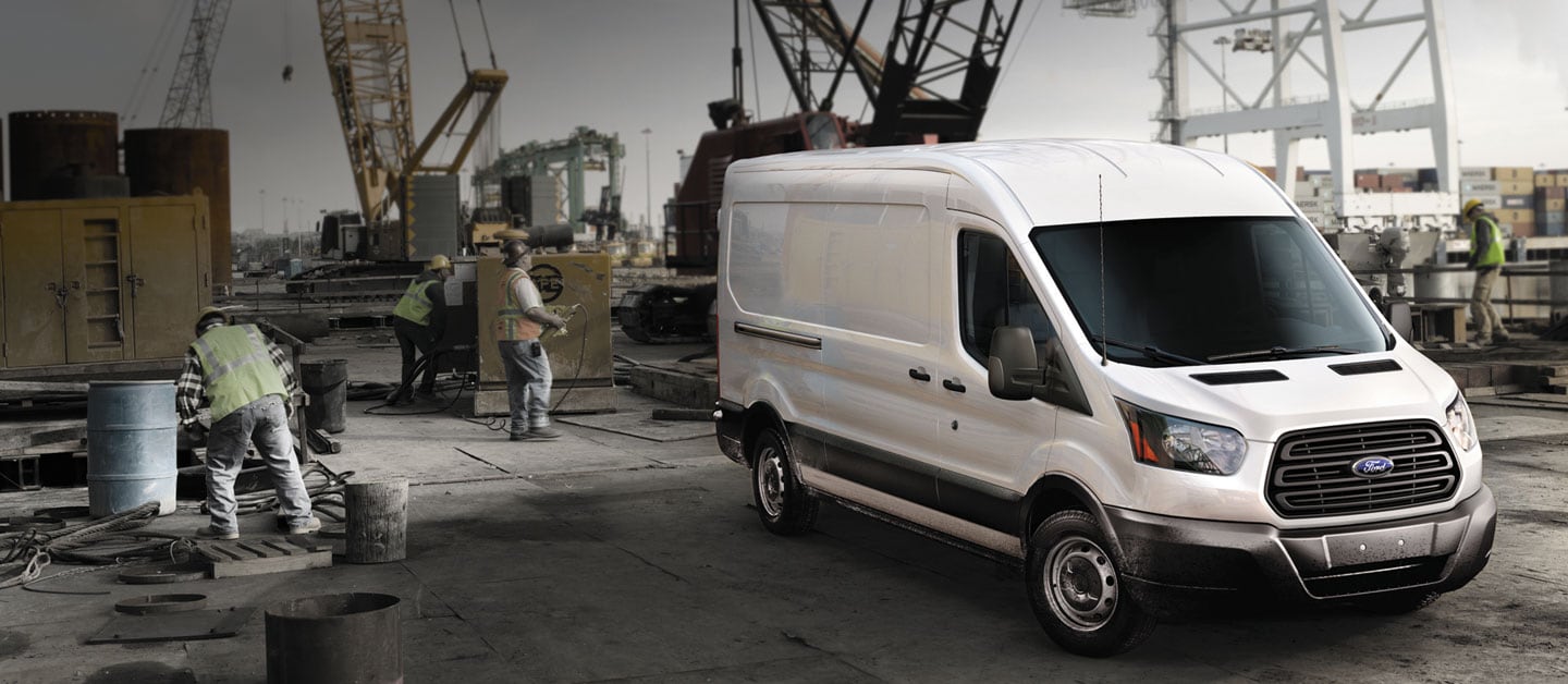 Información de Vehículo Comercial Ford Transit Van 2020 para tu empresa