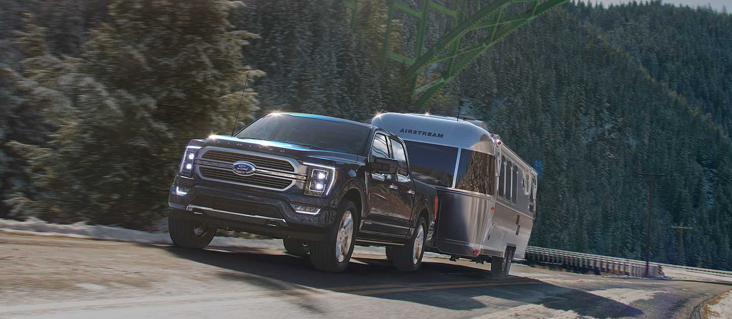 Ford Lobo 2023, Camioneta Pickup de Gran Poder, Dinámico Diseño y Asombrosa Capacidad Off Road