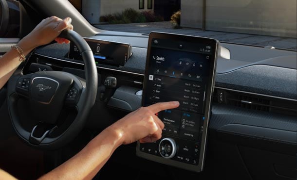 Tecnología para la una Conducción Deportiva en Vehículos de la Familia Ford Mustang