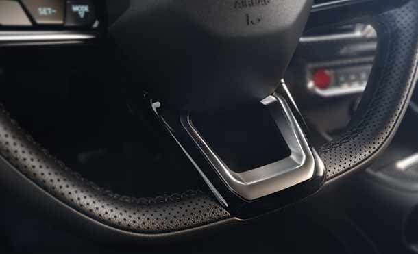 Familia Mustang con LineLock, Tecnología de Conducción en Pista  Desarrollada por Ford Performance