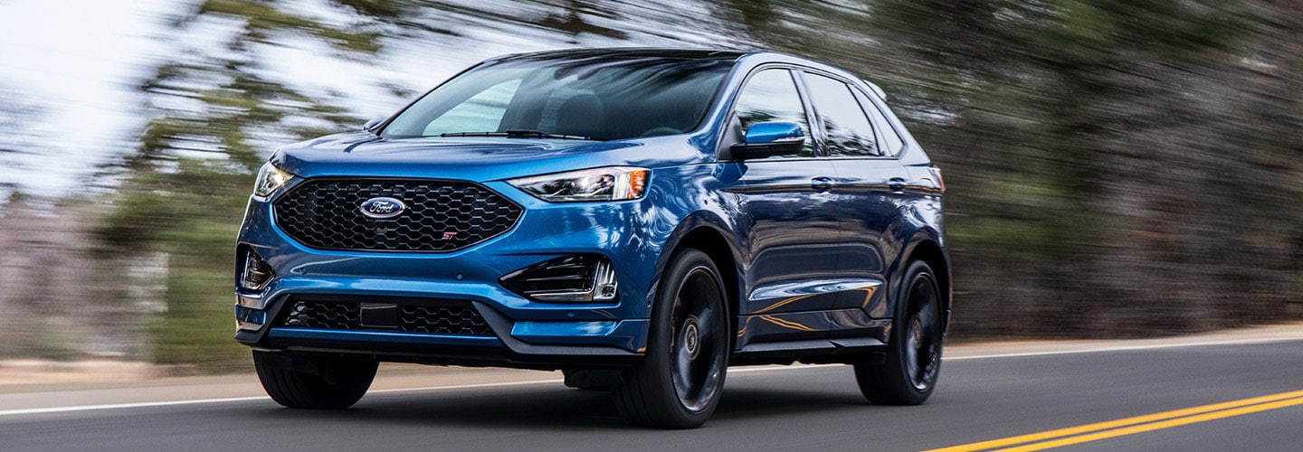 La camioneta SUV deportiva Ford Edge ST 2020 monta un potente motor EcoBoost Twin Turbo