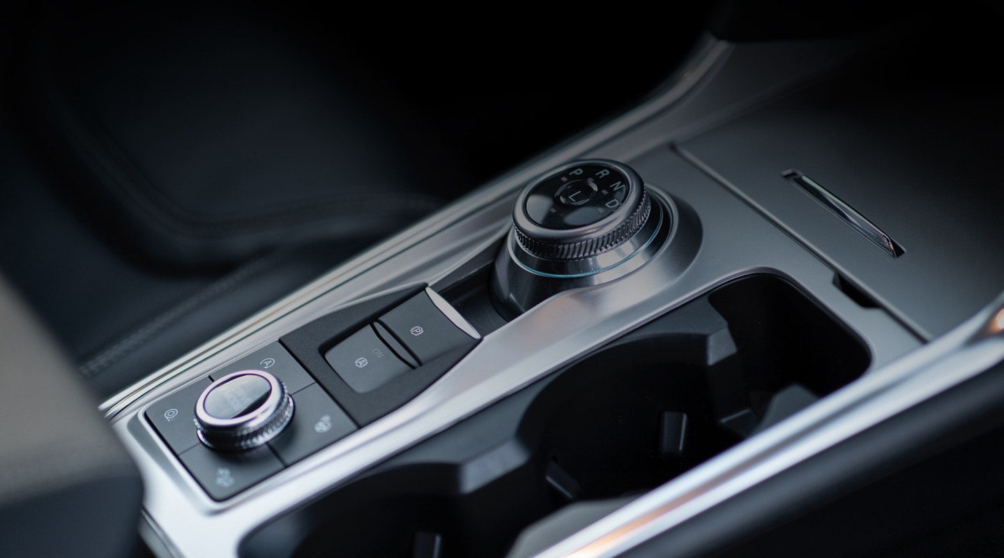 Camioneta Deportiva SUV Ford Explorer ST 2023 con Tecnología Modos de Manejo cada Carrera