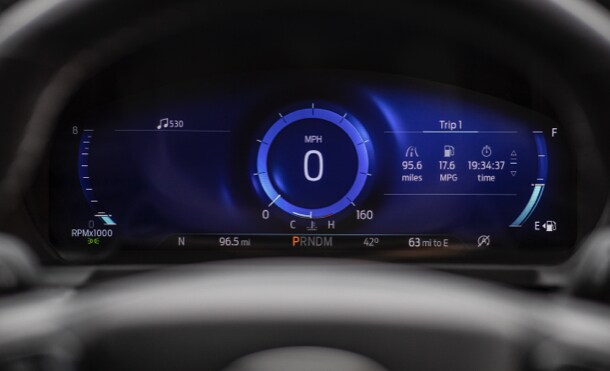 Panel de Instrumentos Digital en Camioneta Deportiva SUV Ford Explorer ST 2023