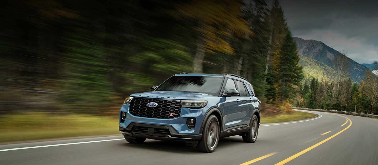 Conoce el espectacular rediseño de la Camioneta SUV Deportiva de 3 filas Ford Explorer ST 2025