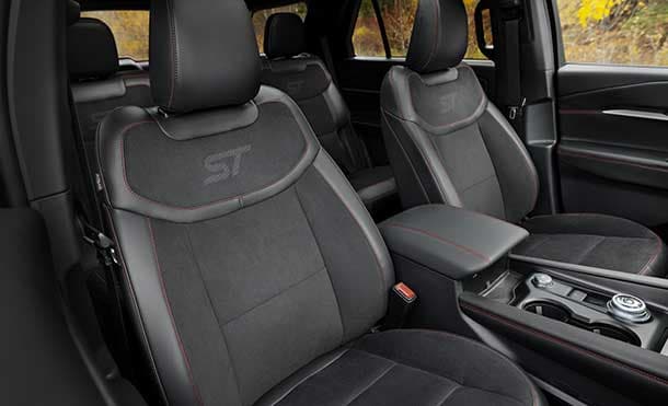 Asientos Eléctricos de Diseño Deportivo y memoria Active Motion equipados en Ford Explorer ST 2025