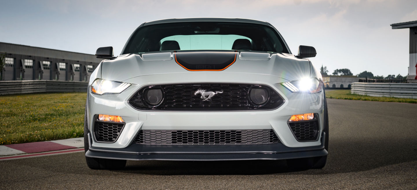Legado de Velocidad del Auto Deportivo Ford Mustang Mach 1 Fighter Jet 2022