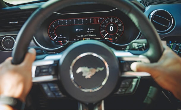 Track Apps: mide tus habilidades como piloto profesional en Ford Mustang Mach 1 Fighter Jet 2022