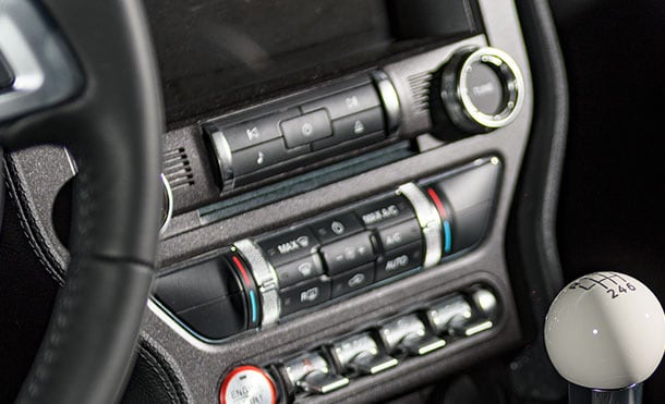 Sistema de Sonido Audio Shaker Pro Subwoofer 9 bocinas de Ford Mustang Mach 1 2021