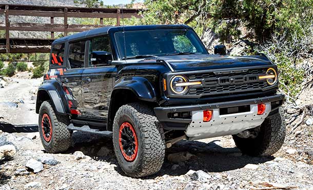 Amortiguadores y Suspensión Off-Road de Ford Bronco Raptor 2024, la ágil Camioneta SUV Todoterreno