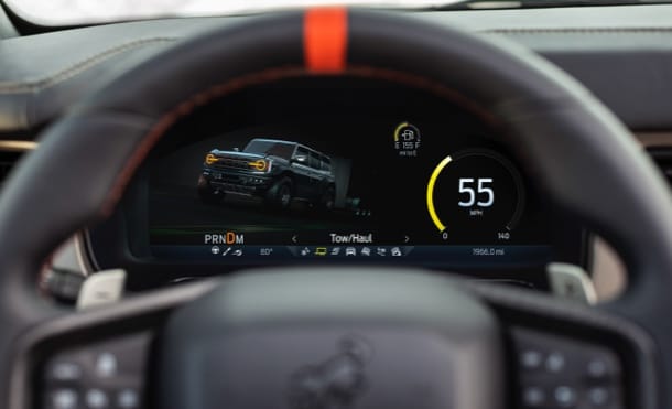 Descubre el Cluster Digital con indicadores de la Camioneta SUV Todoterreno Ford Bronco Raptor 2022