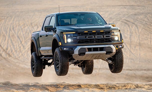 El Control Crucero para Todoterreno de Ford Lobo Raptor 2024 mantiene velocidad constante en OffRoad