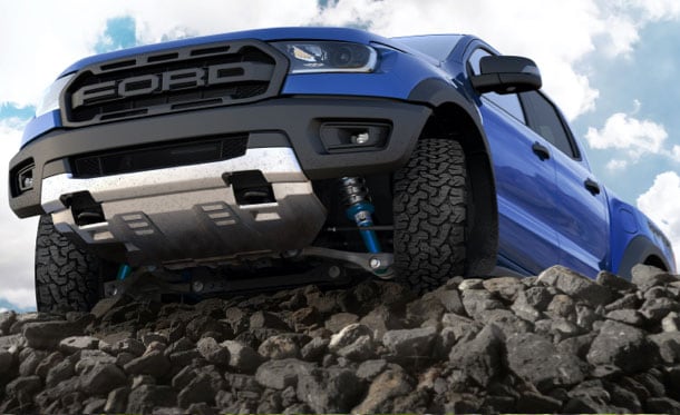 Suspensión y Amortiguadores Fox Racing Shox en Camioneta Pickup Ford Ranger Raptor 2022