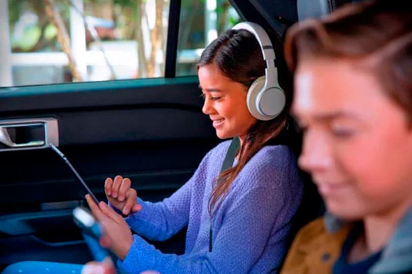Navega en internet gracias al módem Wi-Fi Hotspot que incluye Ford App